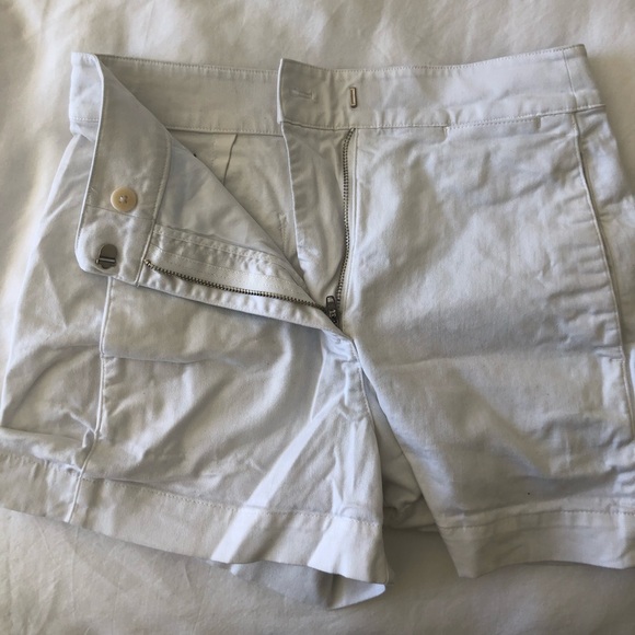 Babaton White Preppy Shorts - Picture 2 of 5